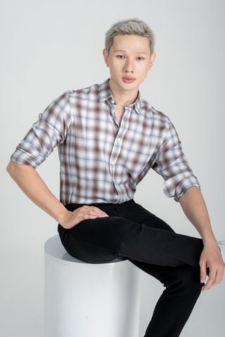 mau_GREY
