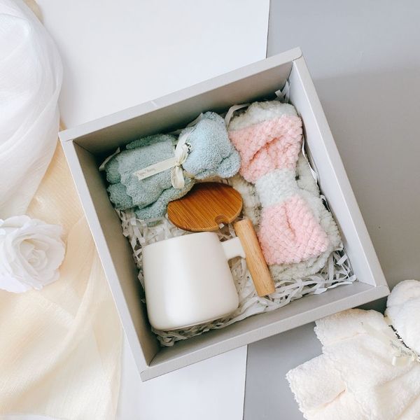 hộp quà tặng văn phòng