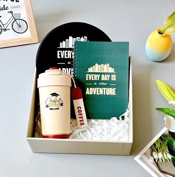  Hộp quà tặng tốt nghiệp GS1046 