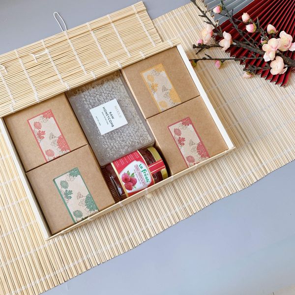 quà tết tặng khách hàng