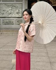 TUBYCATU | ÁO GẤM HỒNG CỔ TRỤ 4 NÚT TÀU