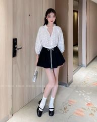 TUBYCATU | QUẦN SHORT ĐEN XẾP LY LƯNG TRẮNG