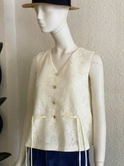 TUBYCATU | Sophie begie lace top