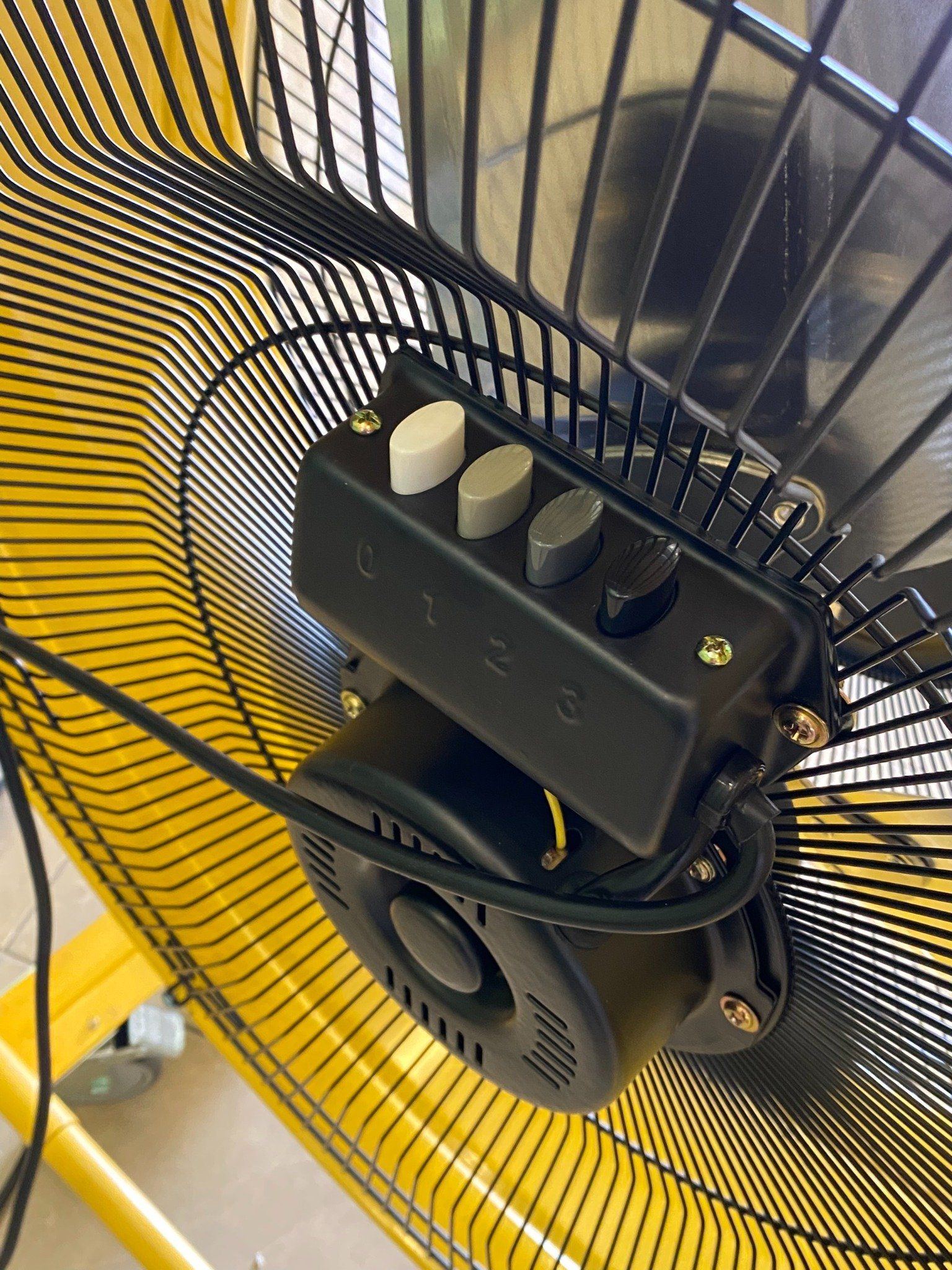 Quạt công nghiệp Hawinco HAC 60T /70T ( có bánh xe)