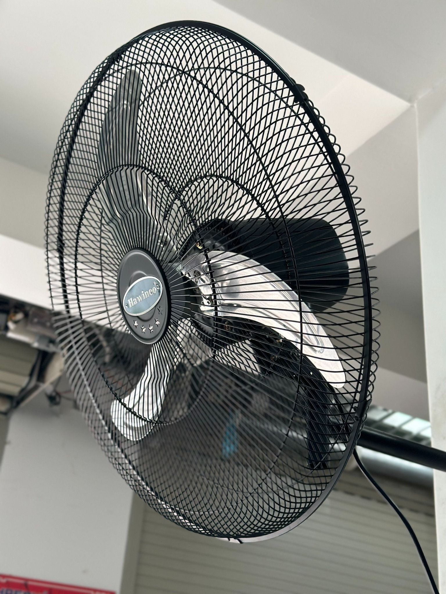 Quạt treo công nghiệp Hawin HW-750DC sải cánh 75cm - 275W (Có Remote)