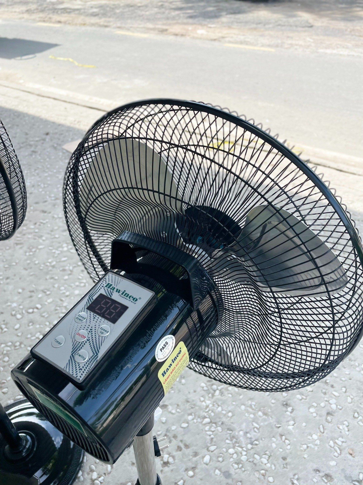 Quạt đứng công nghiệp có Remote HS-40DC - 72W