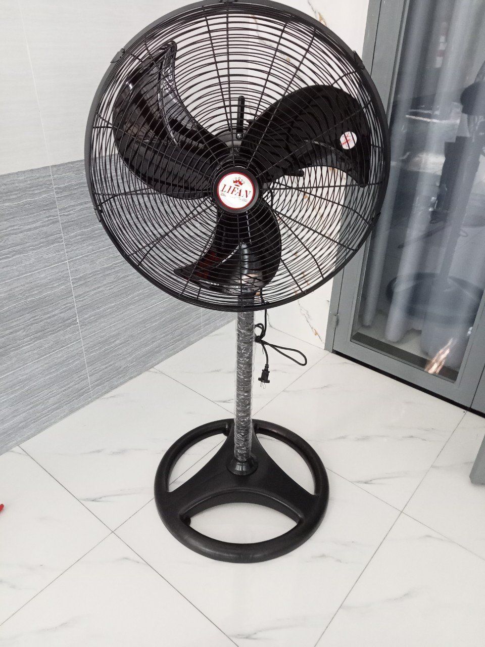 Quạt đứng công nghiệp LIFAN Đ-20CO - Sải cánh 50cm - 100W