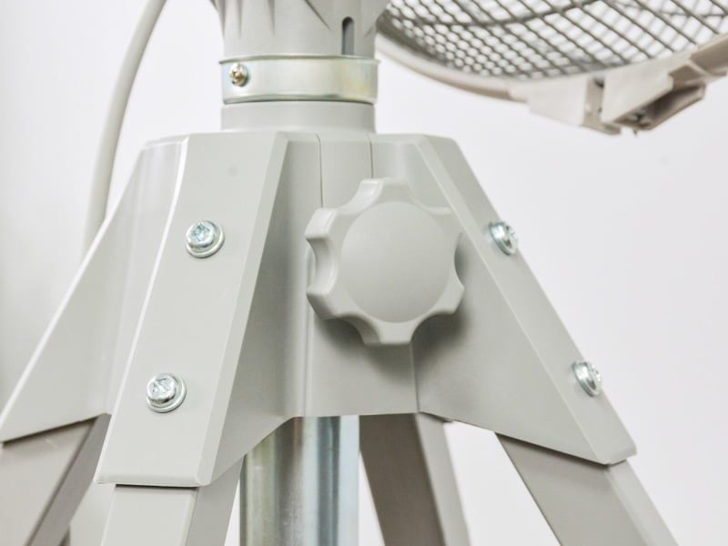 [Hỏa tốc] Quạt Thái Lan đứng công nghiệp Hatari IQ25M1 - 213w - sải cánh 63.5cm - Nút nhấn