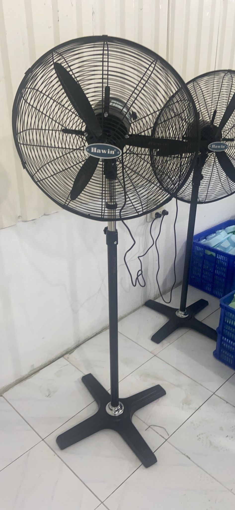 [Hỏa tốc] Quạt đứng công nghiệp Hawin HS-750 - 290w