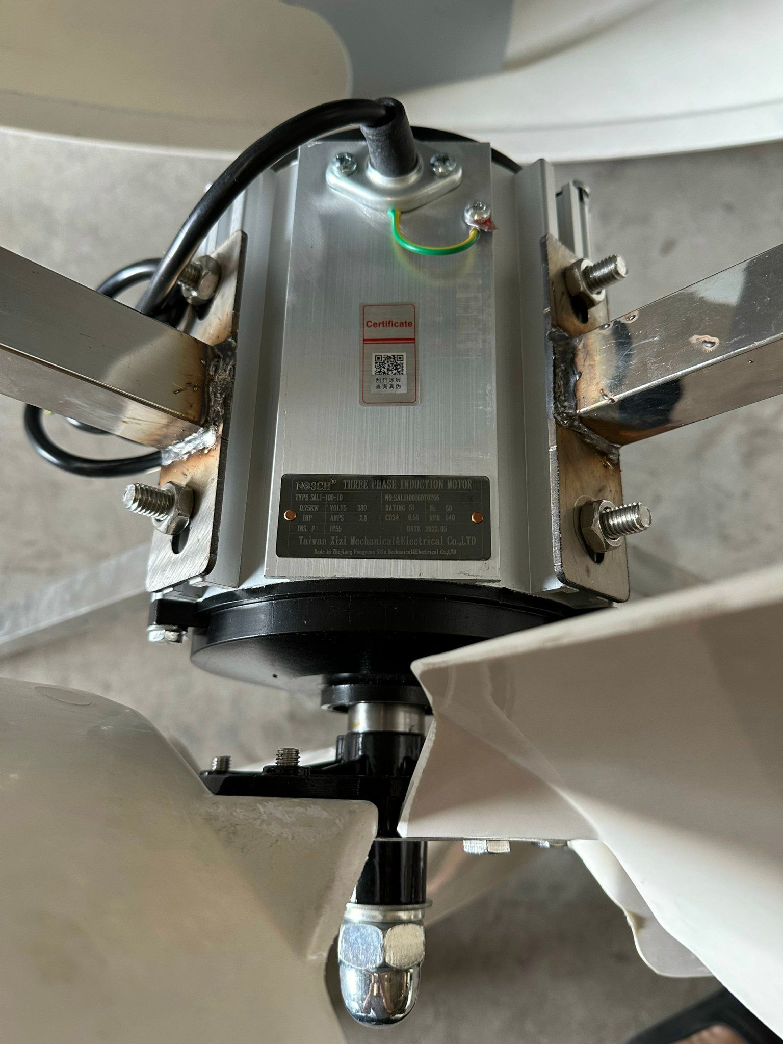 Quạt thông gió công nghiệp Composite Omysu BMF1460 - 1.1KW