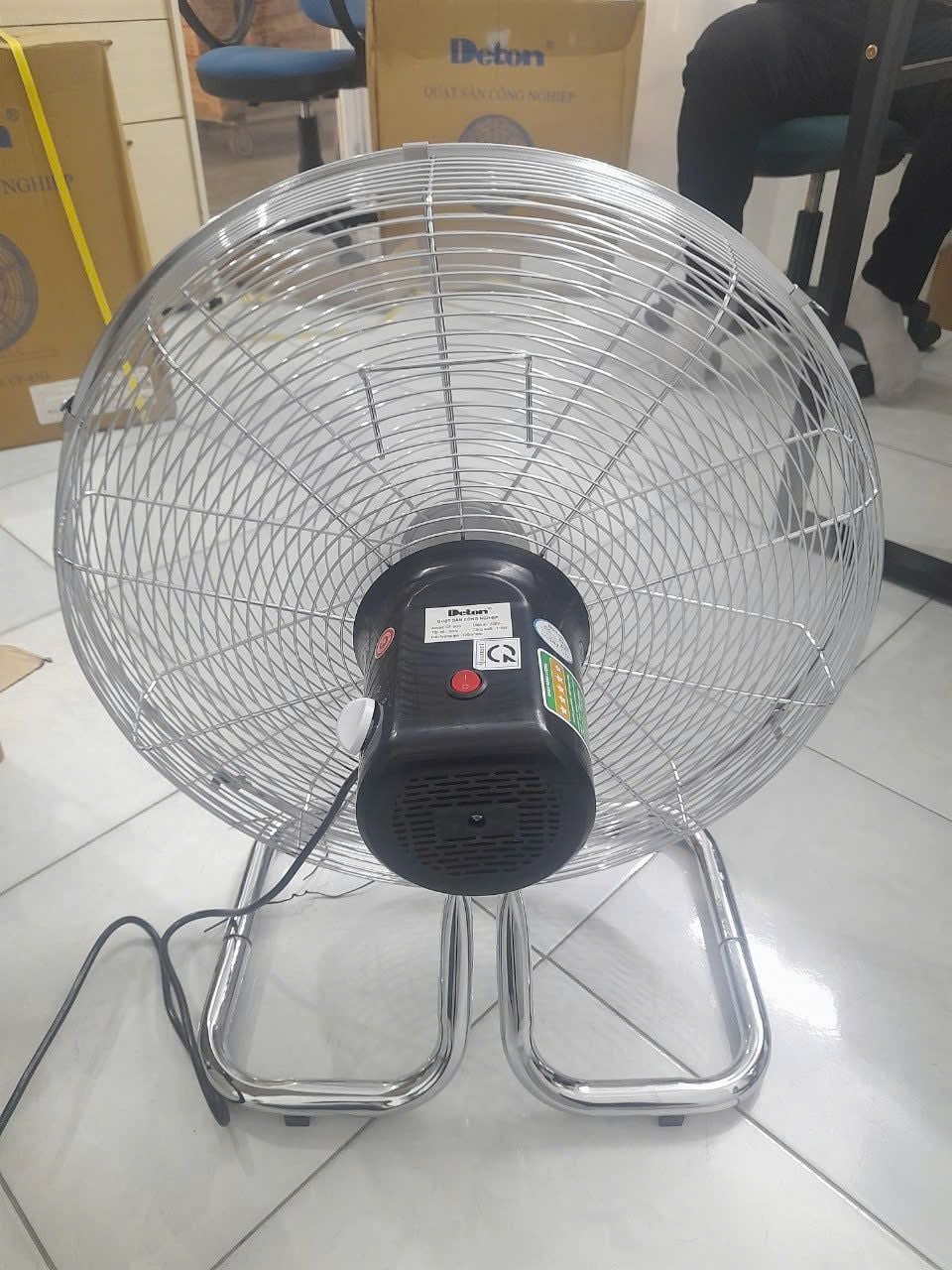 Quạt sàn công nghiệp Deton CF-50G - 110W ( Sơn đen / Xi mạ )