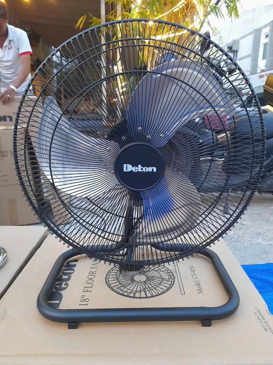 Quạt sàn công nghiệp Deton CF-45G - 75W ( Sơn đen / Xi mạ )