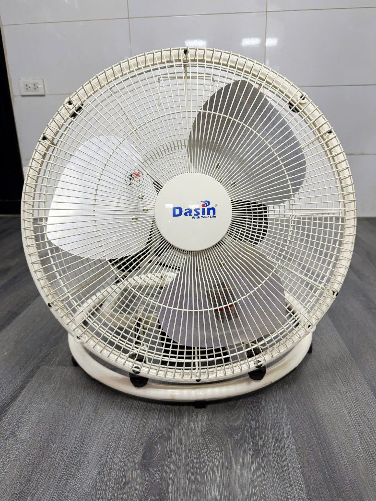 Quạt xếp Dasin DFF-1845A - 76w