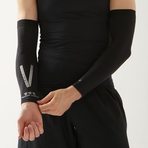 ỐNG TAY BÓ KHUỶU TAY CHO NGƯỜI CHƠI TENNIS & GOLF THỂ THAO WAVEWEAR TENNIS & GOLFER'S ELBOW TAPE COMPRESSION SLEEVE F1 (SILVER) - F1 2eas