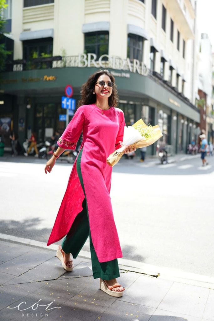 Set áo dài thêu tay Song Hoa Linen kèm quần suông Cói Design