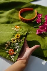 Set áo dài thêu tay Song Hoa Linen kèm quần suông Cói Design