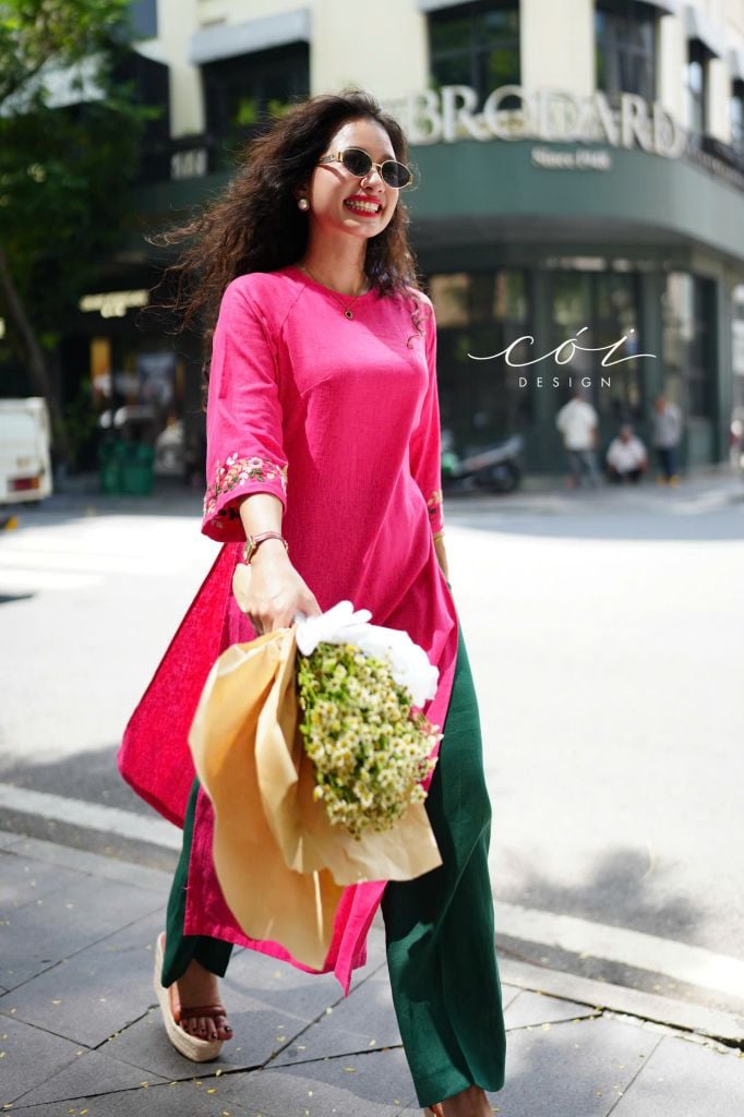 Set áo dài thêu tay Song Hoa Linen kèm quần suông Cói Design