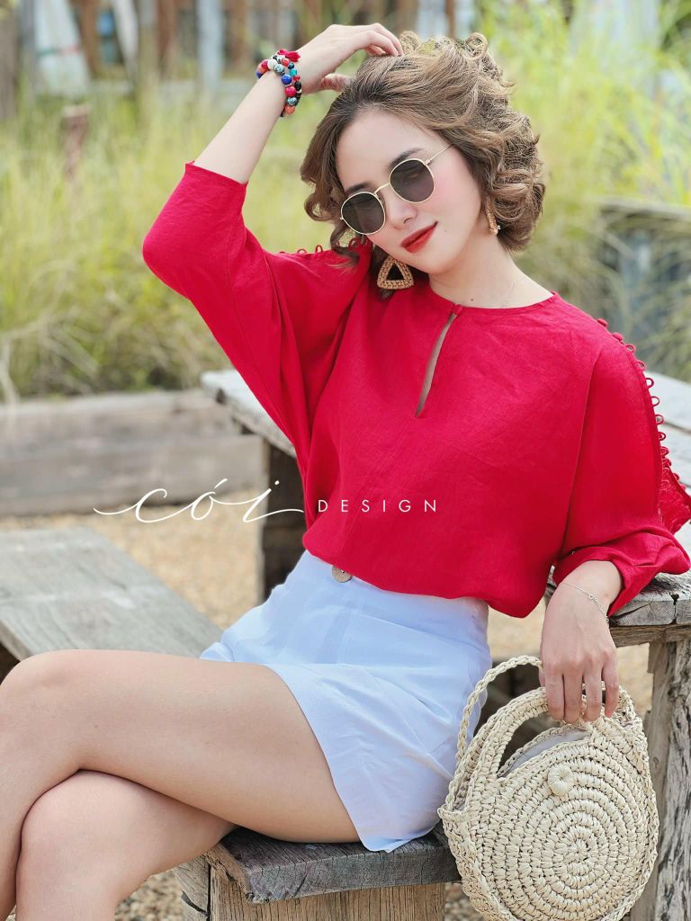Áo nút bọc xẻ vai linen tưng premium Cói Design