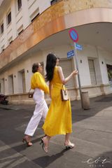 Đầm linen rút túi sát nách Cói Design