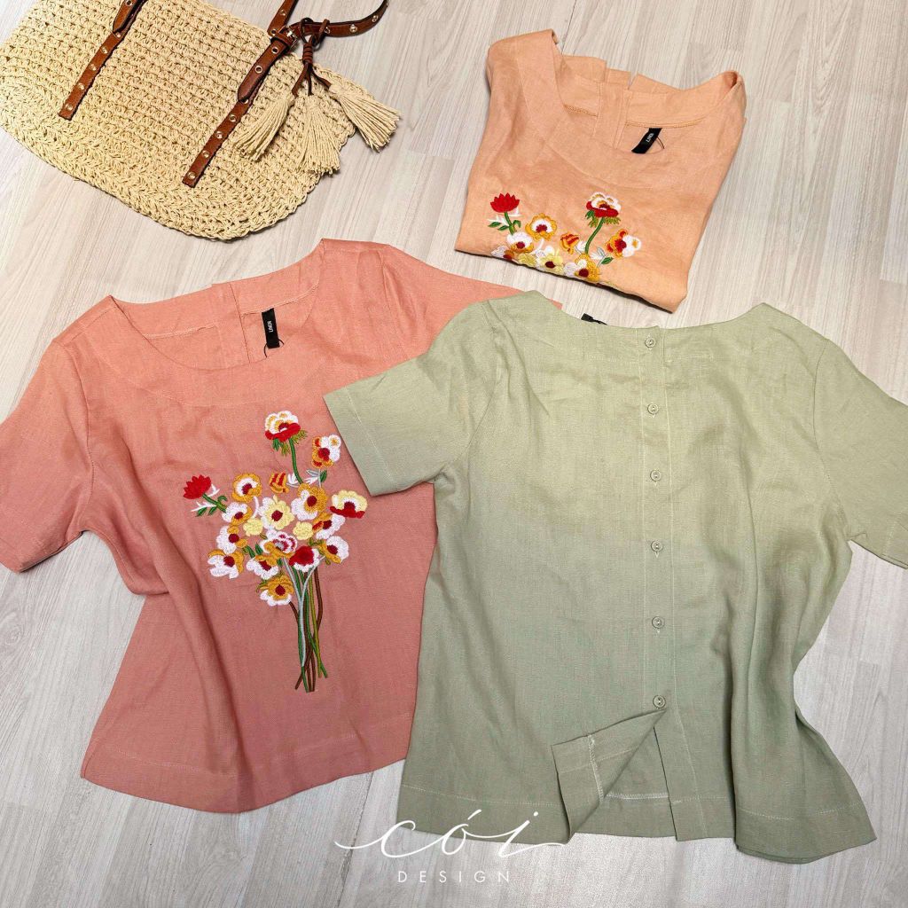 Áo cổ tròn thêu bó hoa Linen tưng premium Cói Design