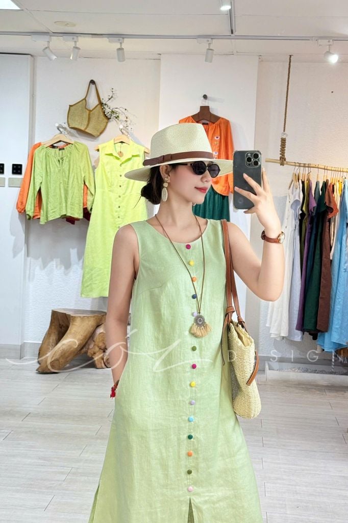Đầm xẻ tà nút bọc màu Linen tưng Cói Design