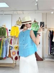 Áo cổ tròn sát nách nút dừa phía lưng Linen tưng premium Cói Design