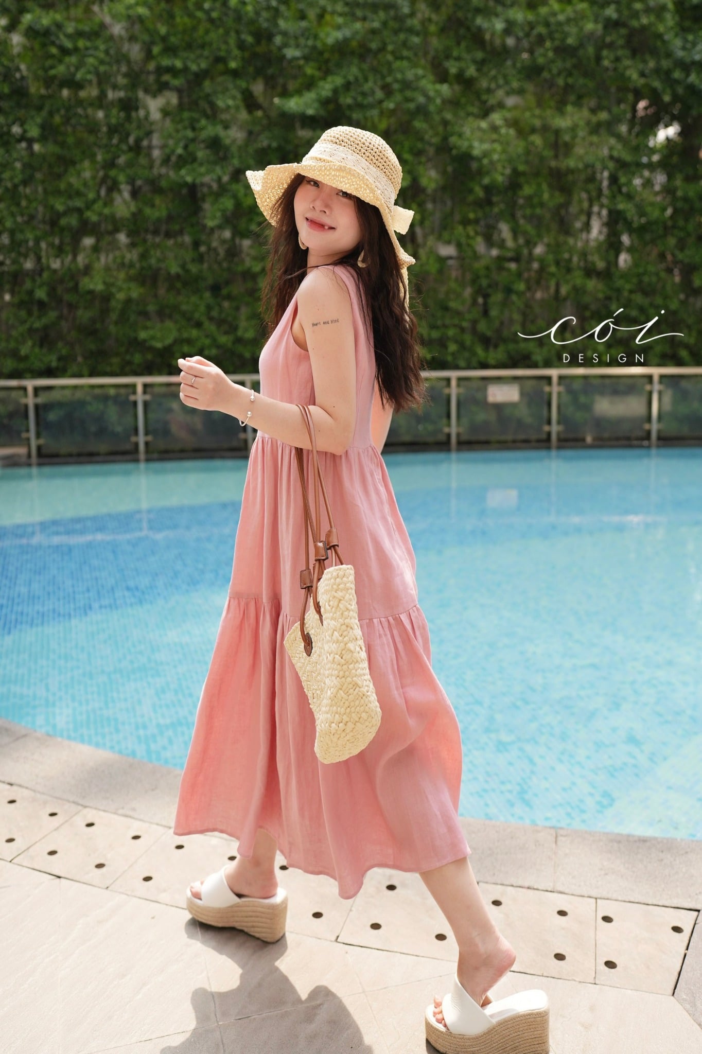 Đầm sát nách trơn tầng Linen tưng premium Cói Design