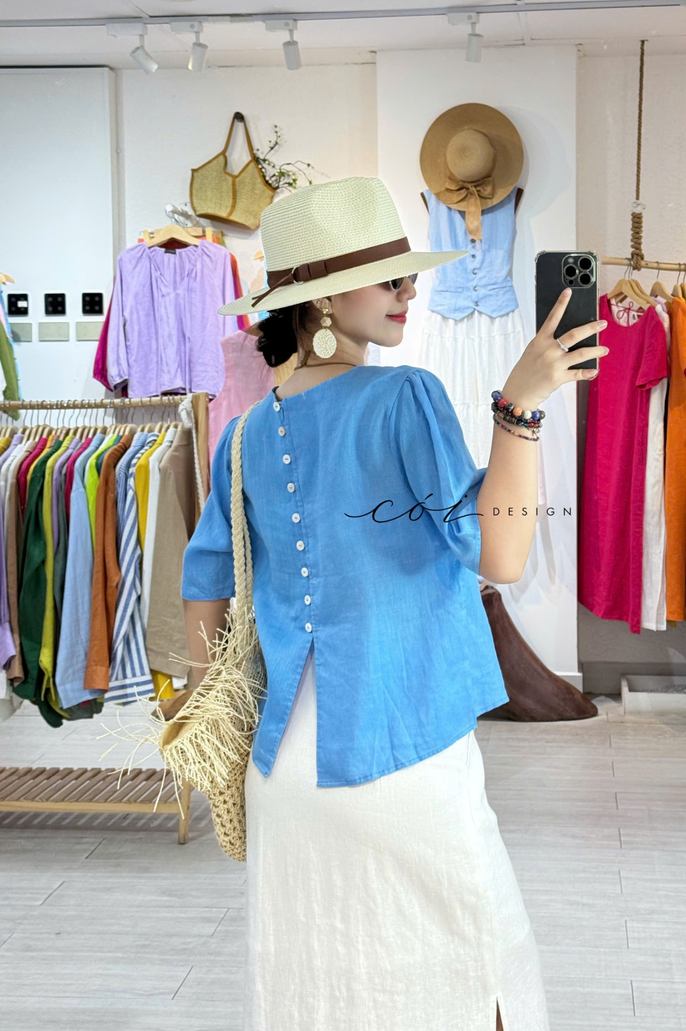 Áo cổ tròn nút lưng thêu hoa linen tưng premium Cói Design