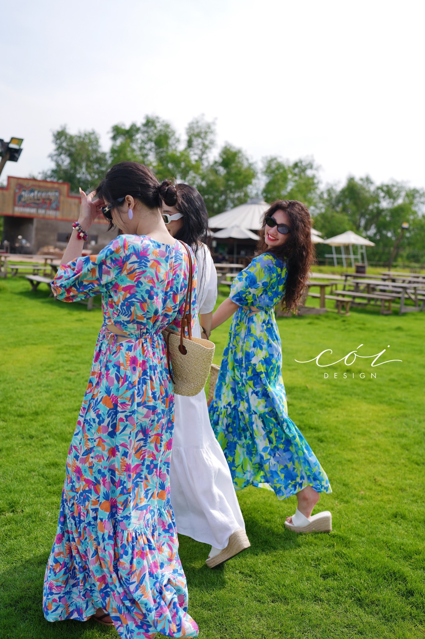 Đầm khoét eo tay phồng cotton hàn Cói Design