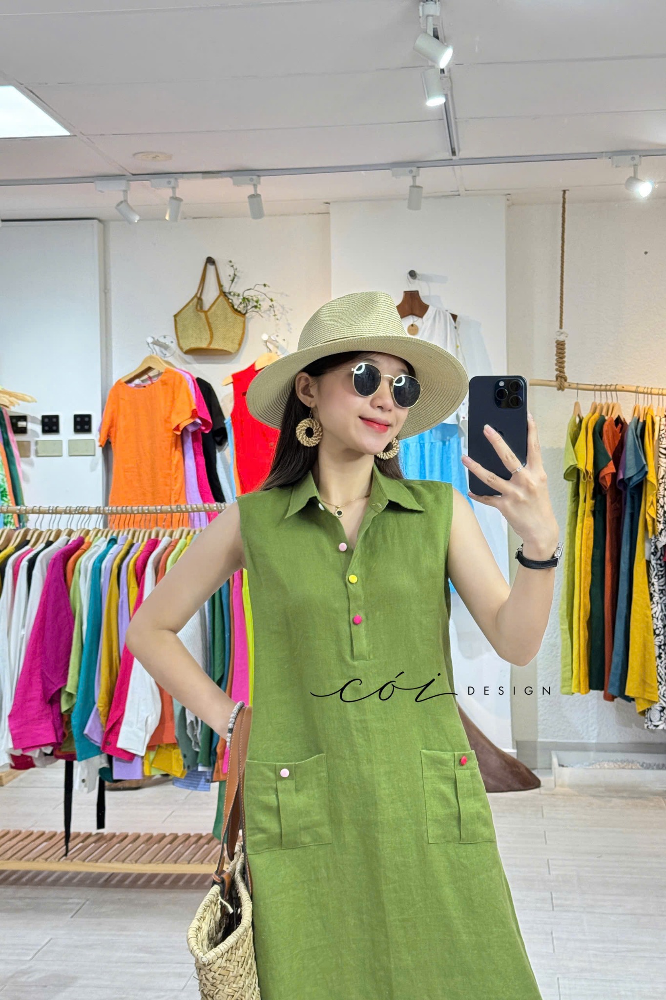 Đầm sát nách nút bọc màu 2 túi Linen tưng premium Cói Design