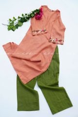 Set áo dài thêu tay Song Hoa Linen kèm quần suông Cói Design