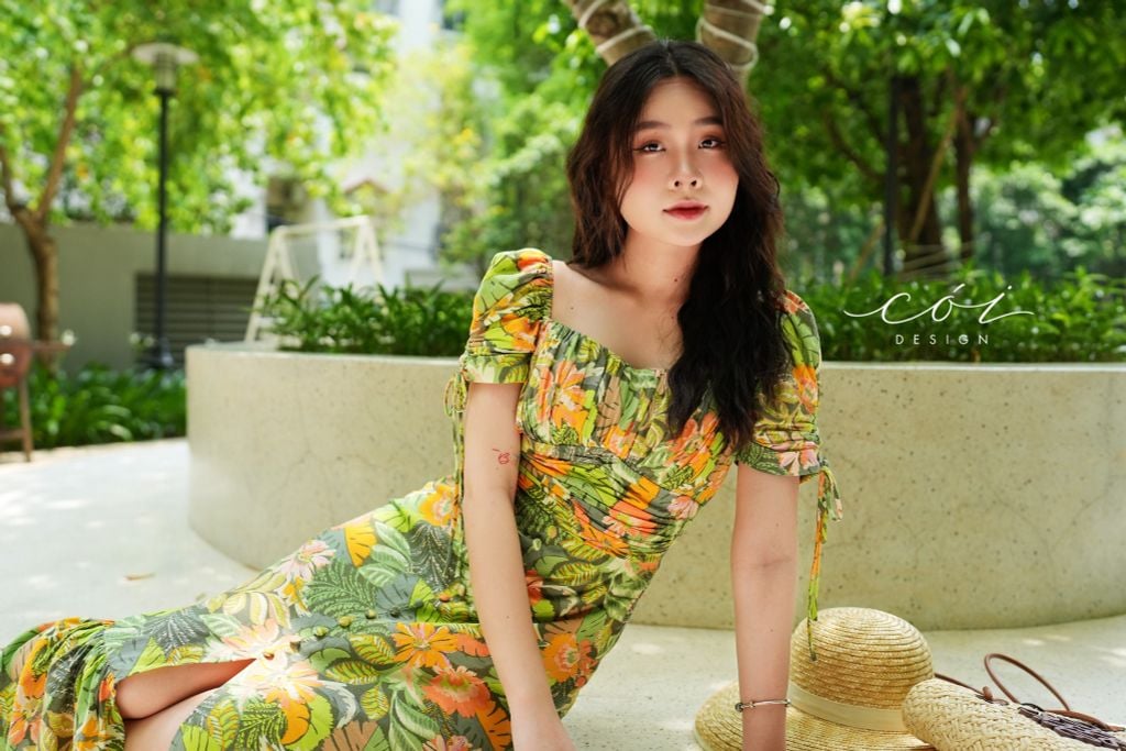 Đầm nhún ngực xẻ tà linen hàn Cói Design