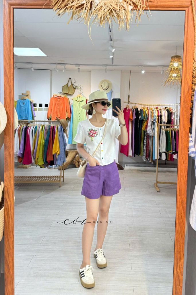 Áo Thêu cổ tròn nút bọc đóa hoa linen tưng premium Cói Design