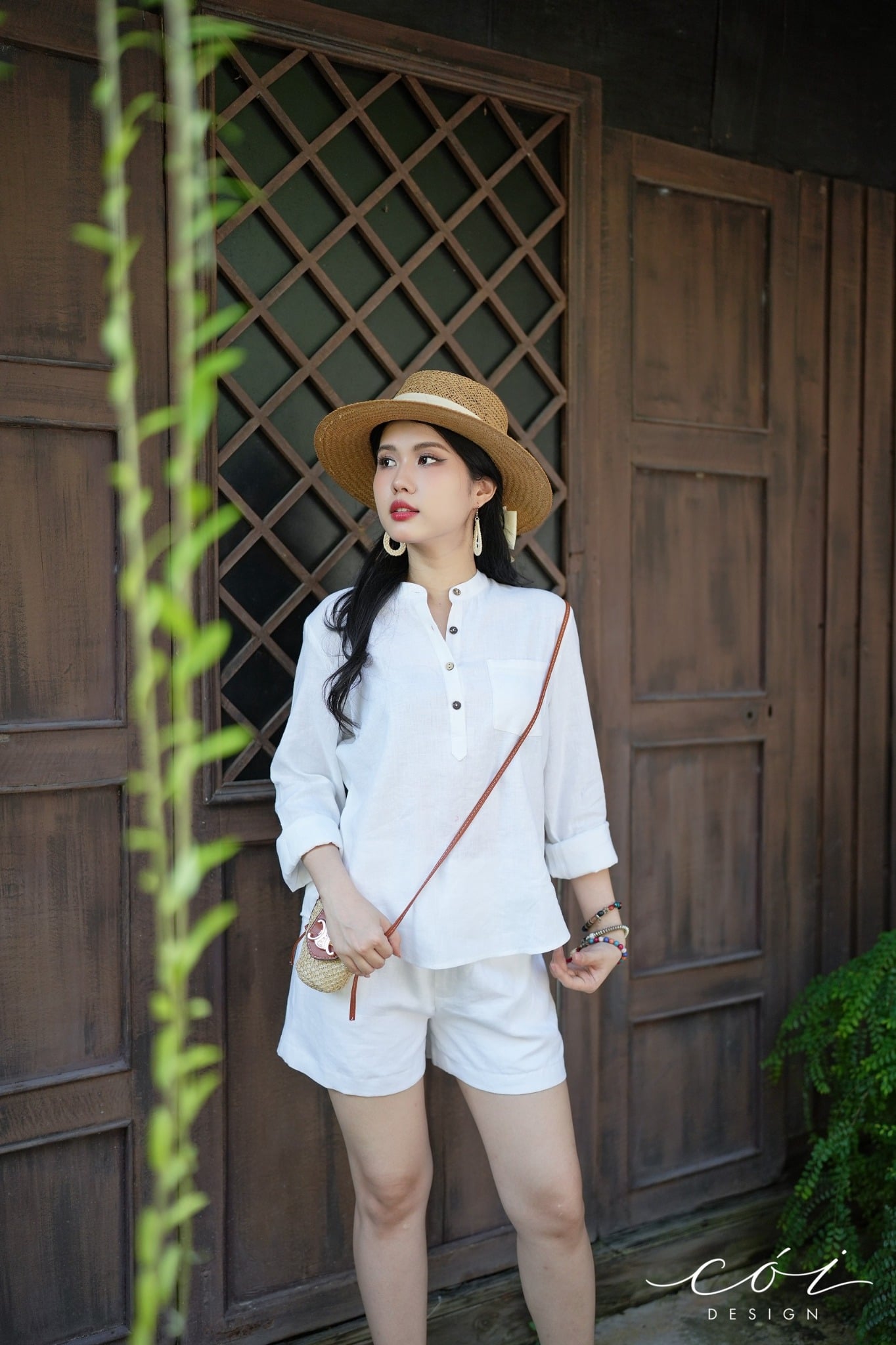 Áo cổ trụ lệch vạt tay dài Linen tưng premium Cói Design