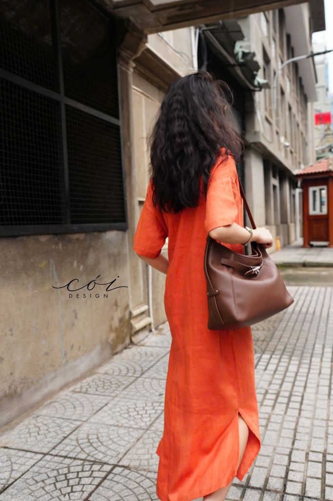 Đầm cổ trụ tay ngắn Linen tưng premium Cói Design