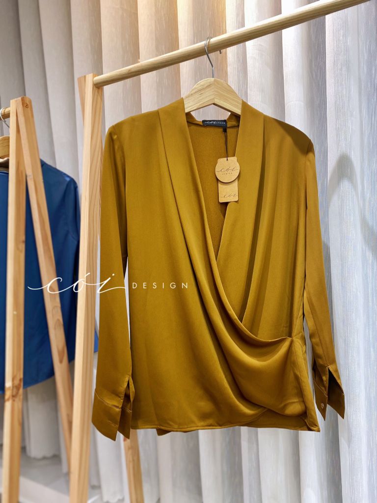 Áo sơ mi lụa đắp chéo Cói Design