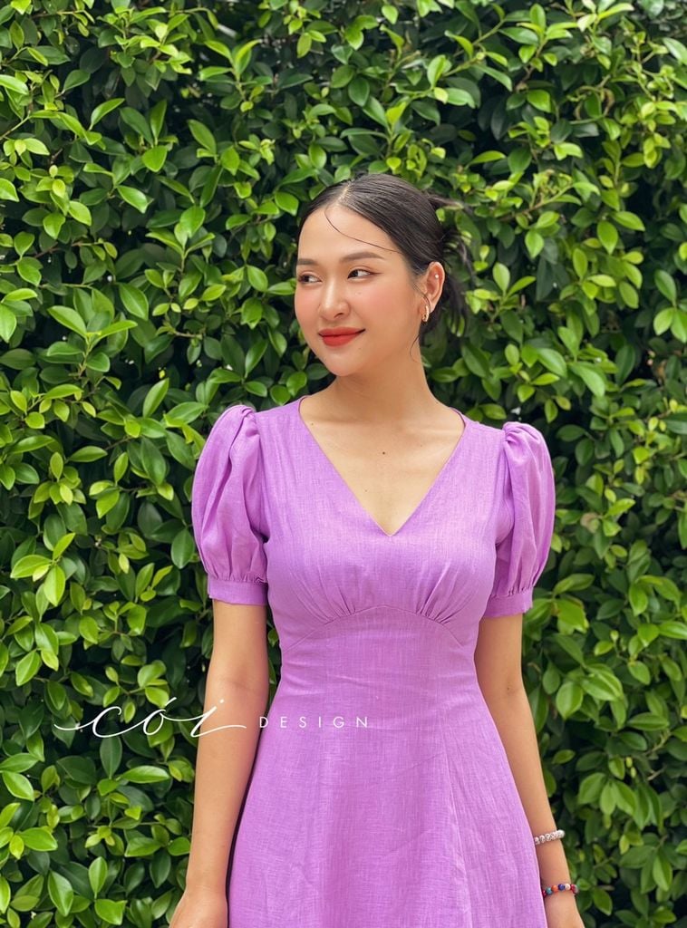 Đầm cổ tim linen Cói Design