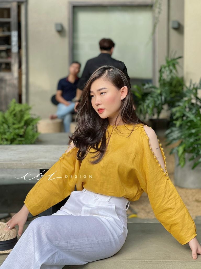 Áo nút bọc xẻ vai linen tưng premium Cói Design