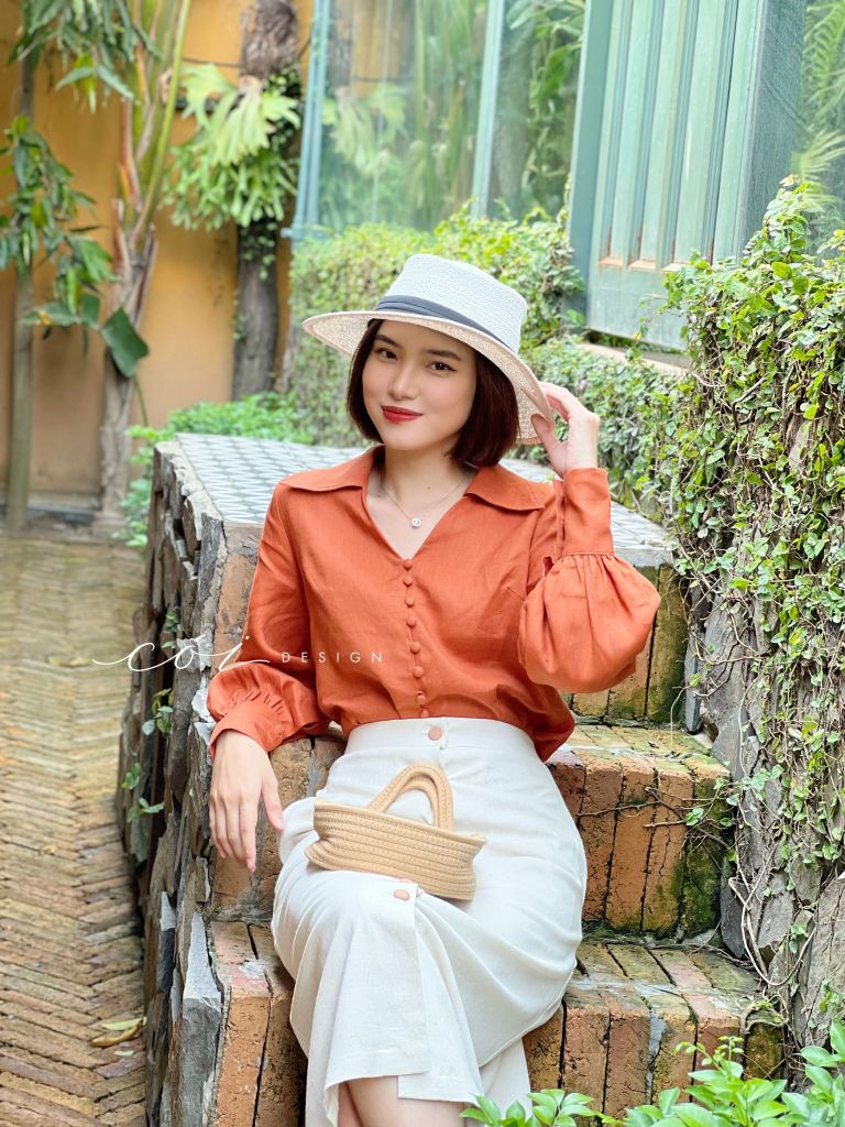 Áo sơ mi tay phồng cổ tim nút bọc Linen tưng premium Cói Design