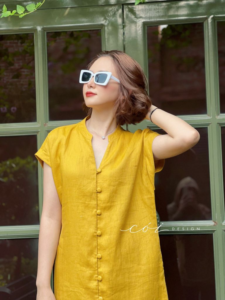 Đầm cổ trụ nút bọc Linen tưng premium Cói Design