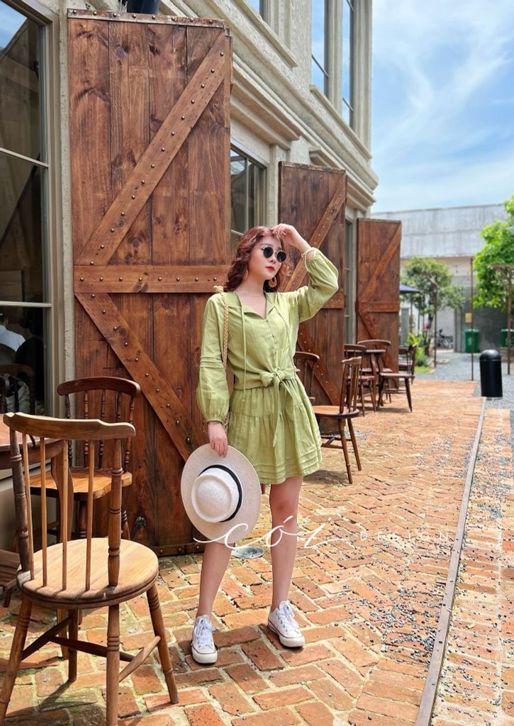Chân váy linen xòe ngắn Cói Design