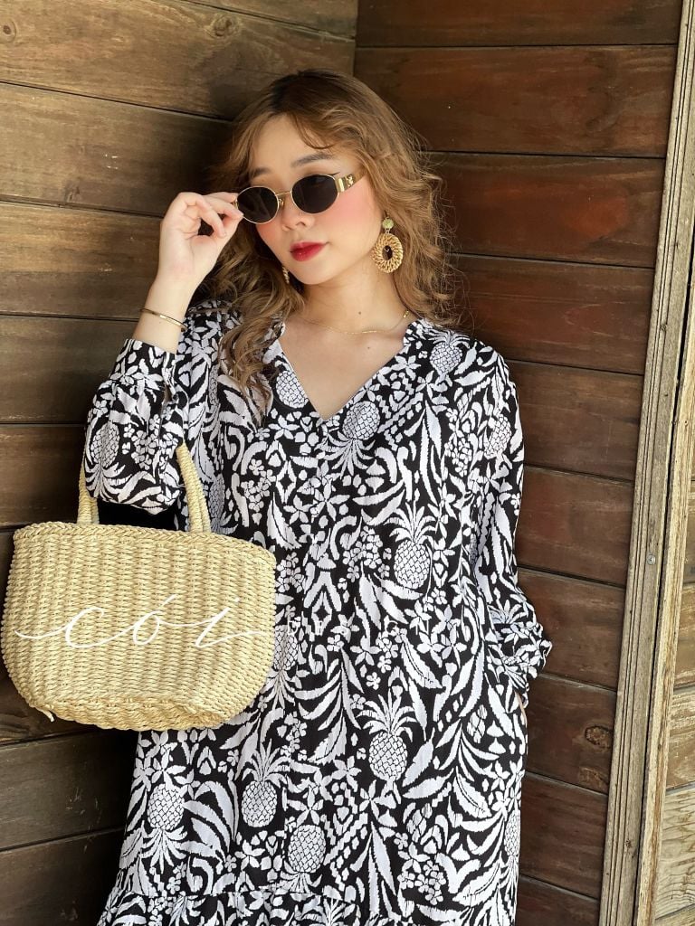 Đầm nút bọc cổ V Linen Cói Design