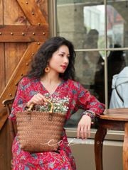 Đầm nút bọc cổ V Linen Cói Design