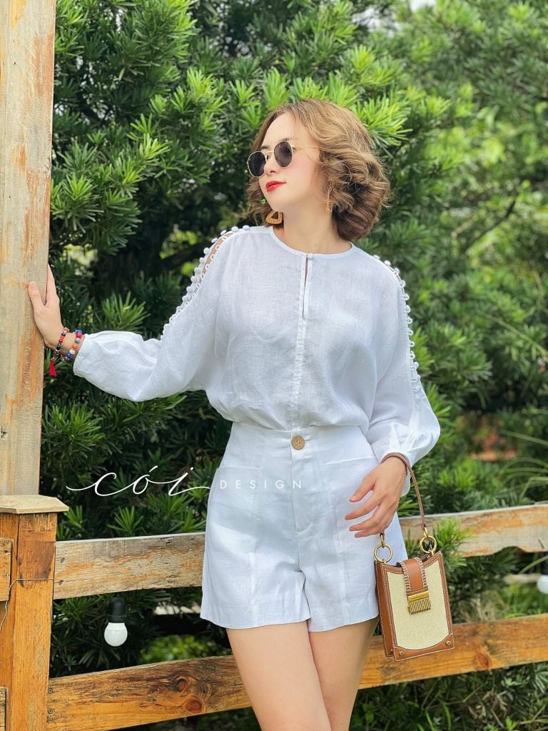 Áo nút bọc xẻ vai linen tưng premium Cói Design