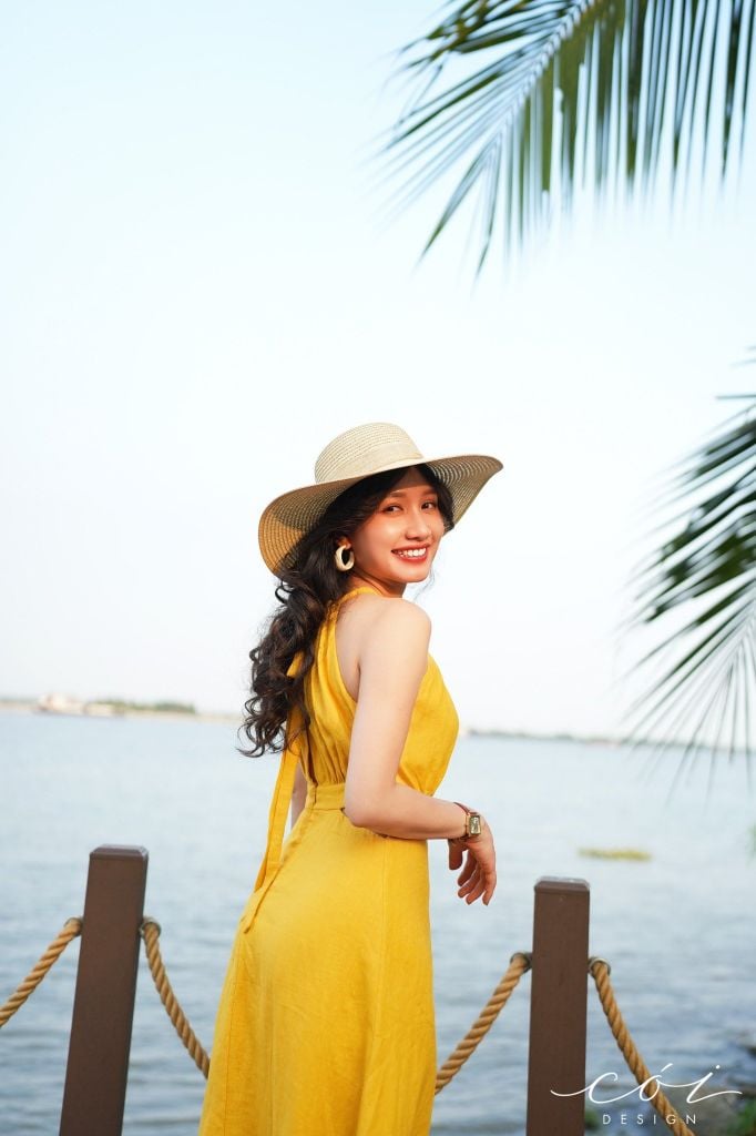 Đầm yếm khoét eo Linen tưng premium Cói Design