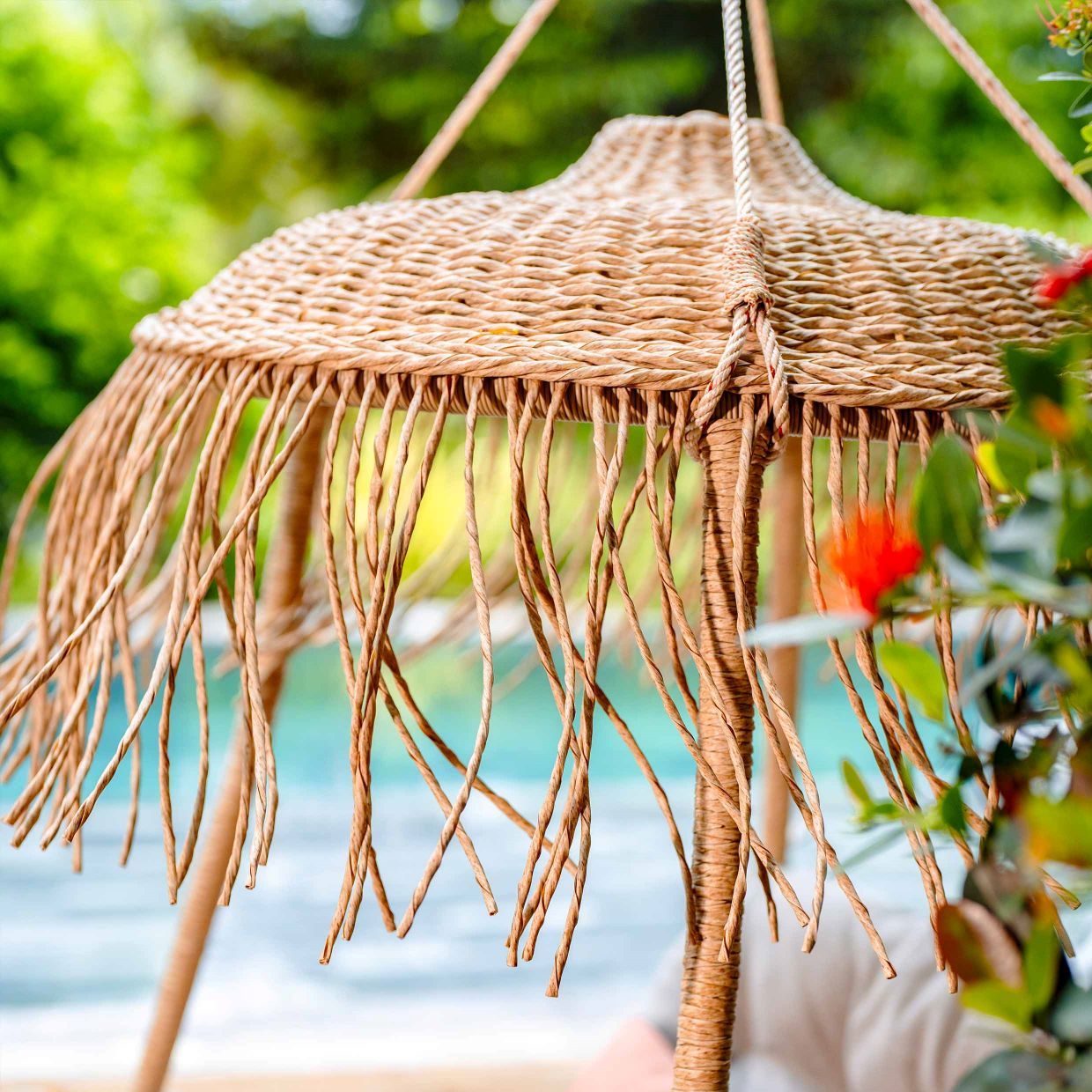  Xích Đu Mây Nhựa Tua Rua 