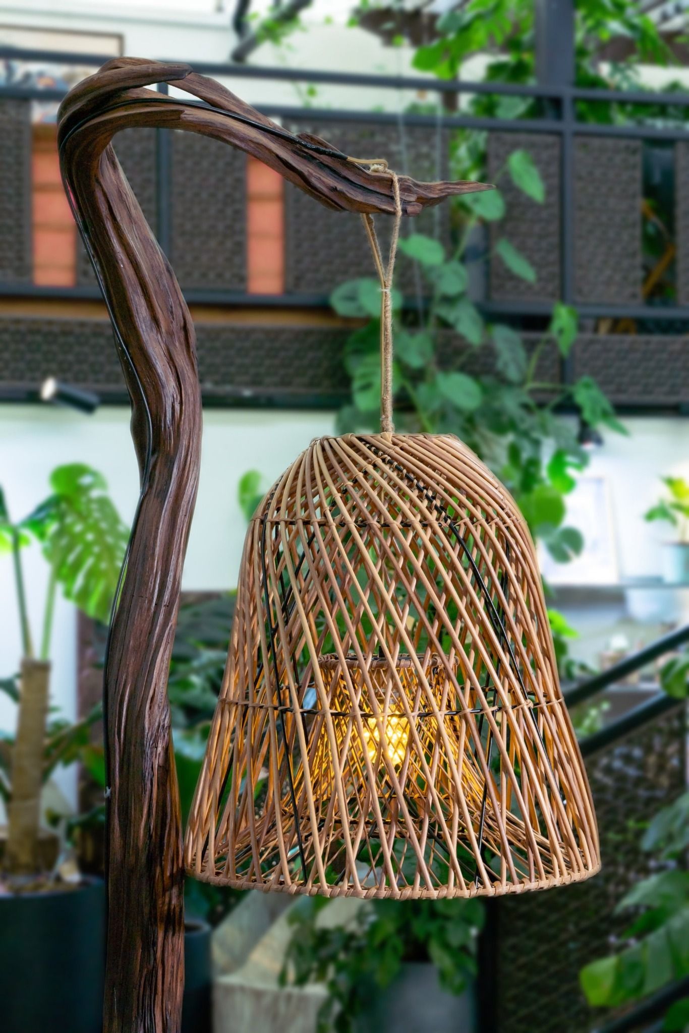  Đèn Treo Mây Nhựa Raylan 