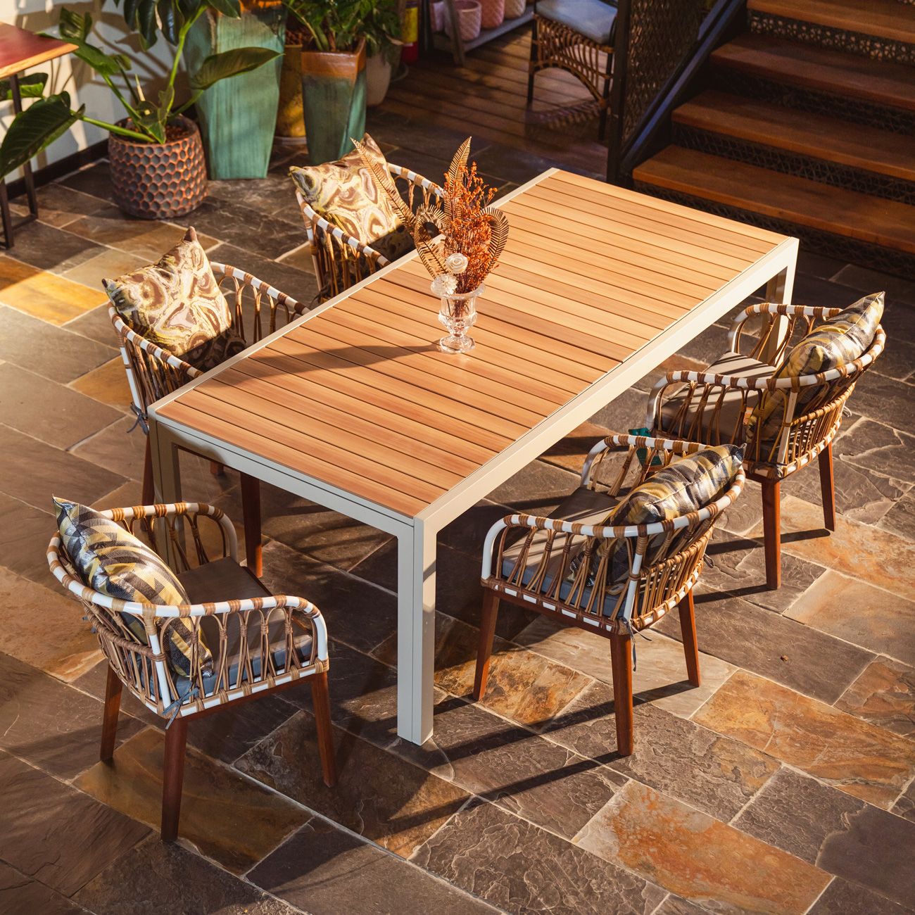  Ghế Ăn Mây Nhựa Hari 