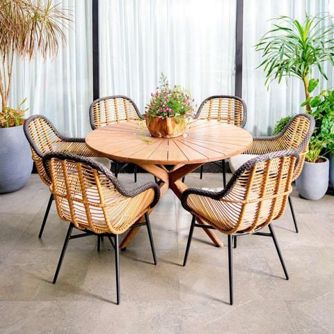 Bàn Ăn Tròn Gỗ Tràm Montana