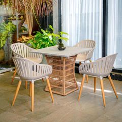  Bàn Ăn Vuông Xi măng Moso 